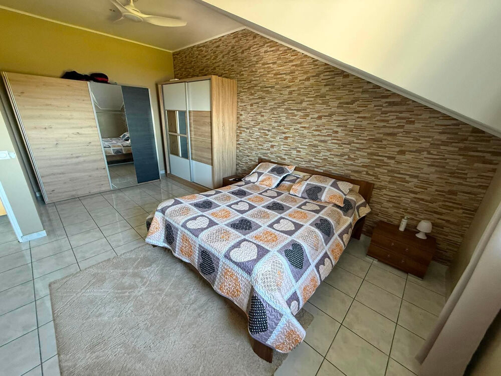 Vente Maison SAINT PIERRE 97410 - VILLA À ÉTAGE - BEAUX VOLUMES - FORT POTENTIEL - BELLE VUE - QUARTIER CALME St pierre