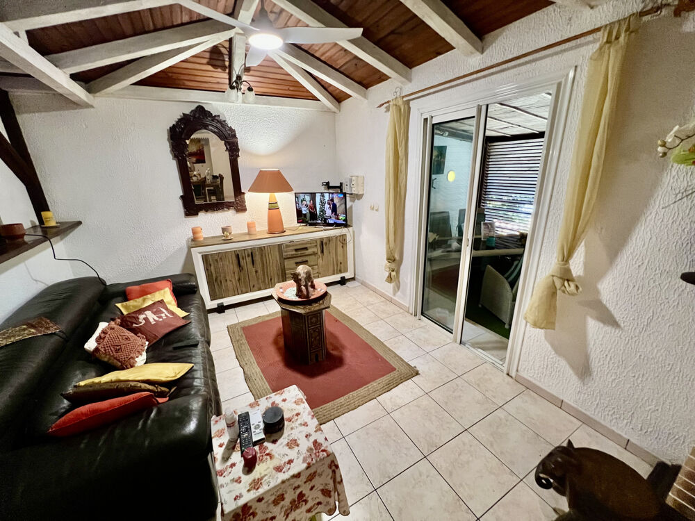 Vente Maison SAINT JOSEPH 97480 - MAISON T4 - BEAUX VOLUMES - VASTE PARCELLE - QUARTIER AGRÉABLE St joseph