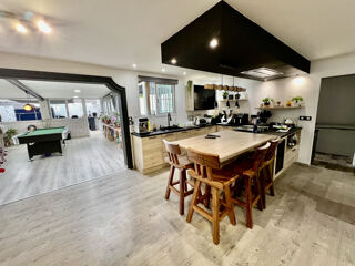  Maison � vendre 4 pi�ces 218 m�