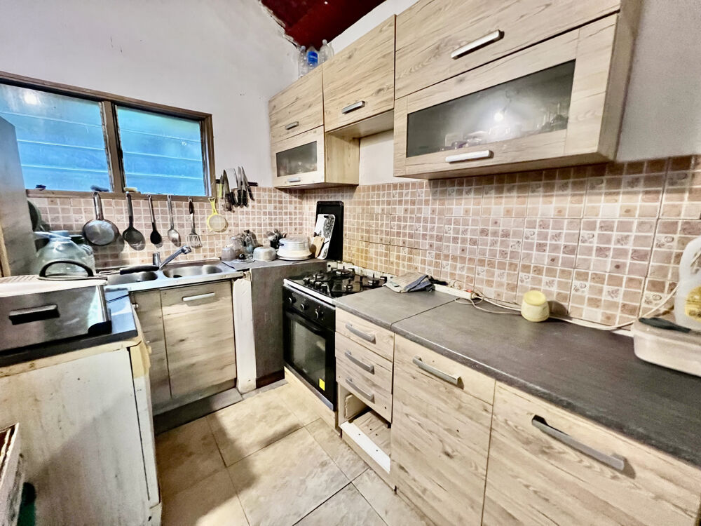 SAINT PIERRE 97410 - MAISON T3 - DE PLAIN-PIED - PRIX ATTRACTIF - PROCHE DES COMMODITÉS