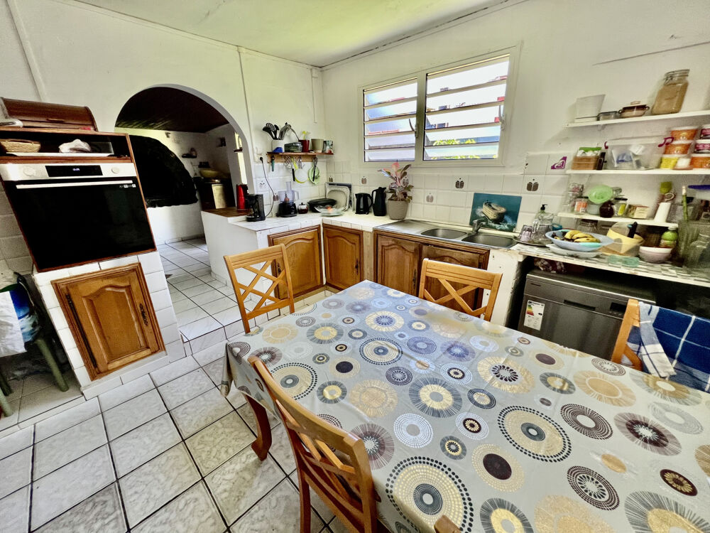 Vente Maison SAINT JOSEPH 97480 - VILLA F5 DE PLAIN PIED - LUMINEUSE - QUARTIER FACILE D'ACCÈS St joseph