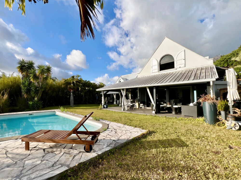 Vente Maison TAMPON 97430 - VILLA F6 AVEC PISCINE - FONCTIONNELLE - VARANGUE - VUE DEGAGEE LITTORAL Le tampon