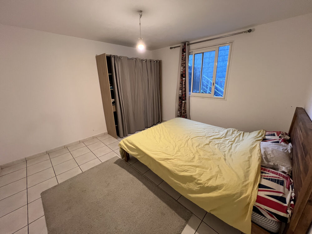 Vente Maison PETITE ILE 97429 - VILLA AGRÉABLE - VASTE PARCELLE - POSSIBLE INVESTISSEMENT - CADRE AGRÉABLE Petite ile
