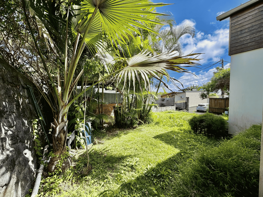 SAINT PIERRE 97410 - VILLA F4 - BIEN ENTRETENU