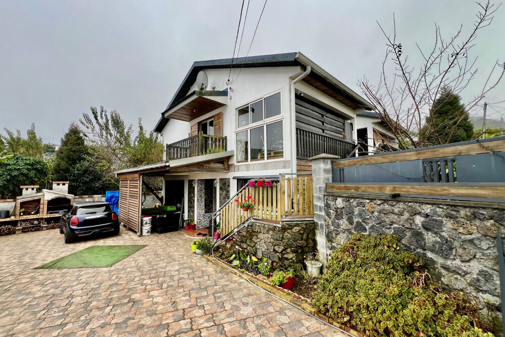 Maison 6 pièces 159 m² · à Le Tampon · 159 m² · 318 000 €