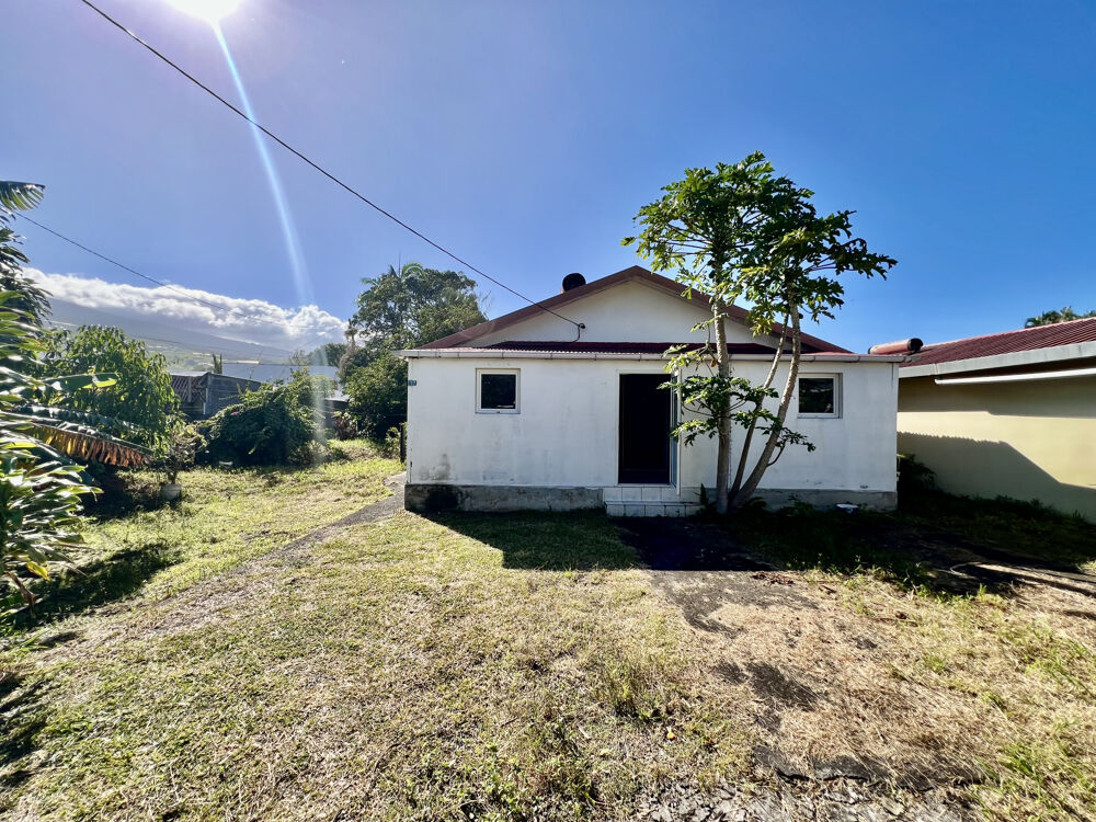 SAINT JOSEPH 97480 - MAISON F3 À RAFRAÎCHIR - TERRAIN PLAT ET PISCINABLE