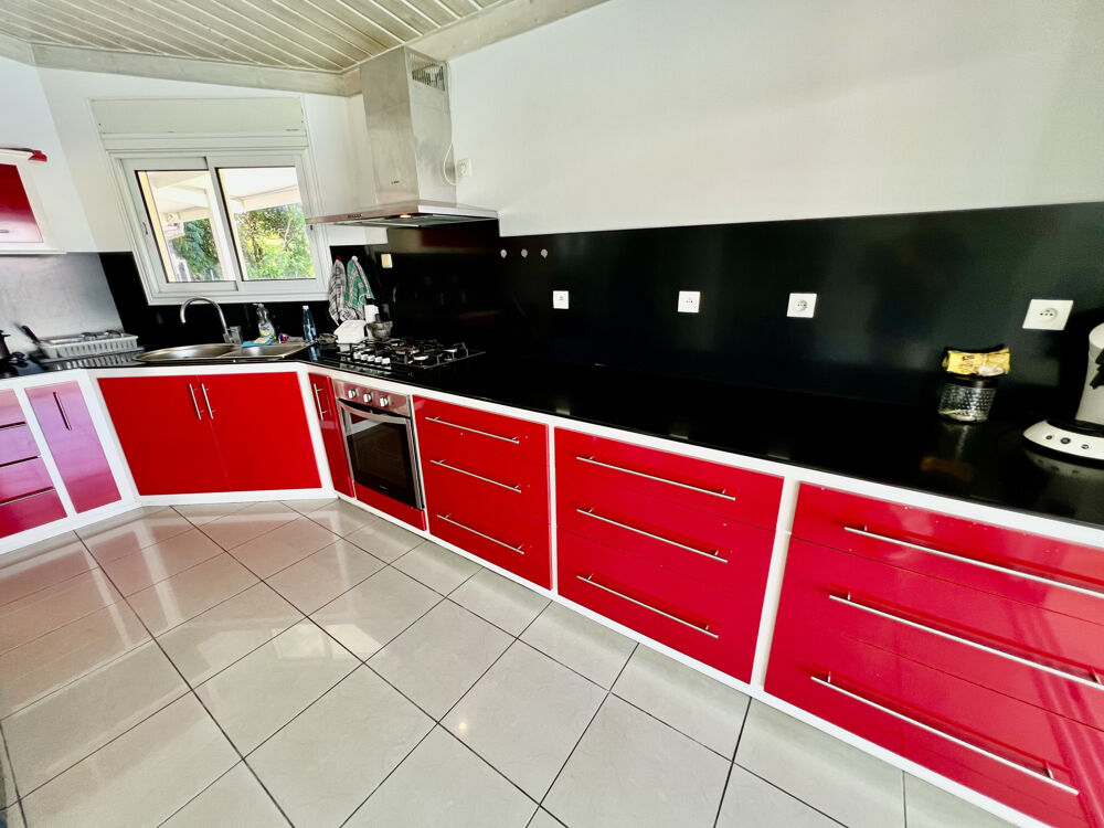 Vente Maison SAINT JOSEPH 97480 - VILLA F4 + MEZZANINE - BEAUX VOLUMES - PISCINE - PROCHE CENTRE St joseph