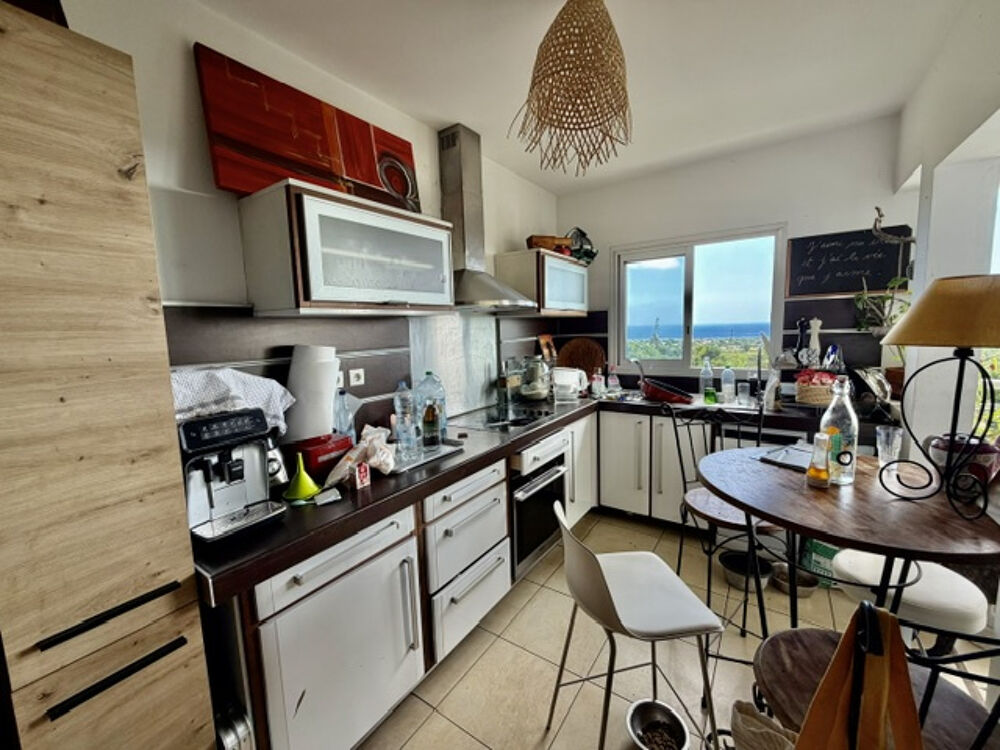 Vente Maison SAINT PIERRE 97410 - VILLA T4 + PISCINE - BELLE VUE MER - PROCHE DES COMMODITÉS St pierre