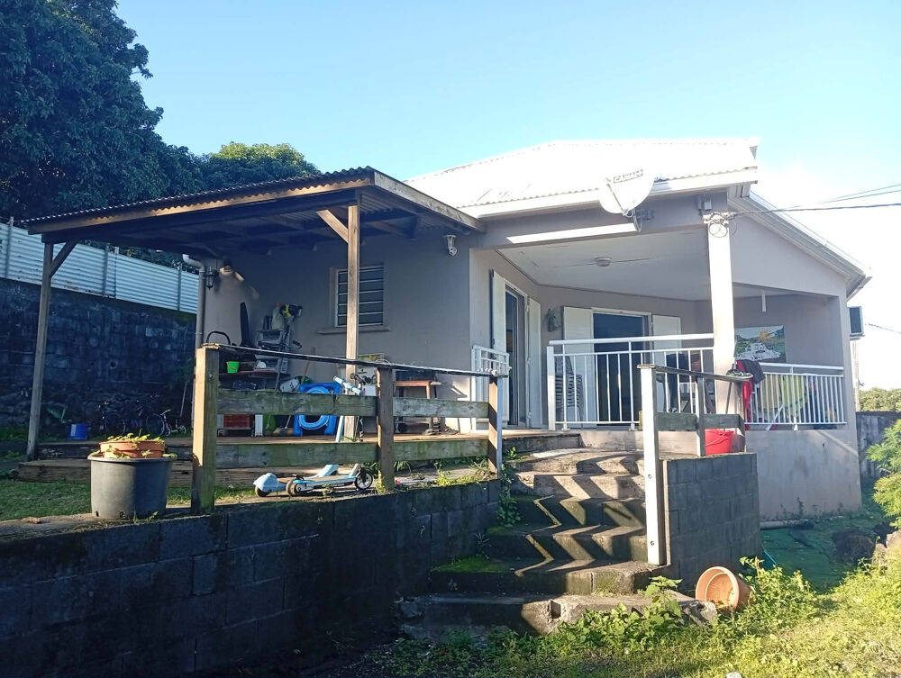 Vente Maison SAINT JOSEPH 97480 - VILLA F4 - LUMINEUSE - AGREABLE À VIVRE - PROCHE DES COMMODITÉS St joseph