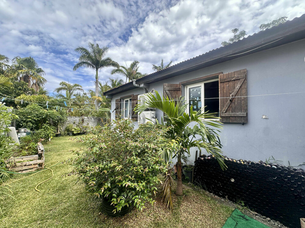 SAINT JOSEPH 97480 - ENSEMBLE IMMOBILIER ENTRETENU - FACILE D'ACCES - PROCHE DES COMMODITES