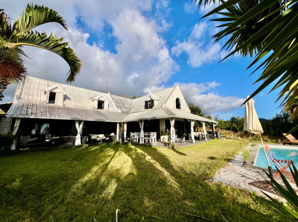 Vente Maison TAMPON 97430 - VILLA F6 AVEC PISCINE - FONCTIONNELLE - VARANGUE - VUE DEGAGEE LITTORAL Le tampon