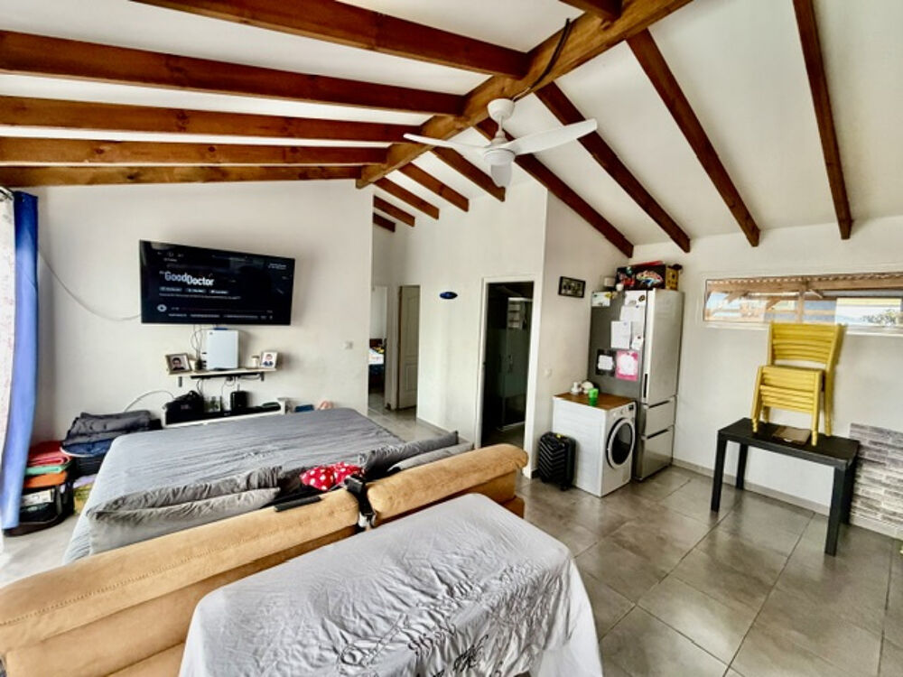 SAINT PIERRE 97410 - OPPORTUNITÉ INVESTISSEUR - ENSEMBLE IMMOBILIER - 4 LOGEMENTS - QUARTIER PRISÉ