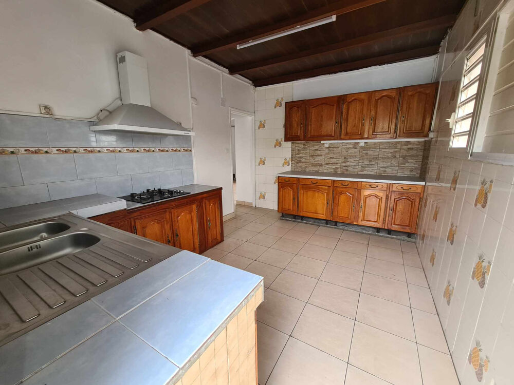Vente Maison TAMPON 97430 - MAISON FAMILIALE + DÉPENDANCE - BEAUX VOLUMES - QUARTIER AGRÉABLE Le tampon