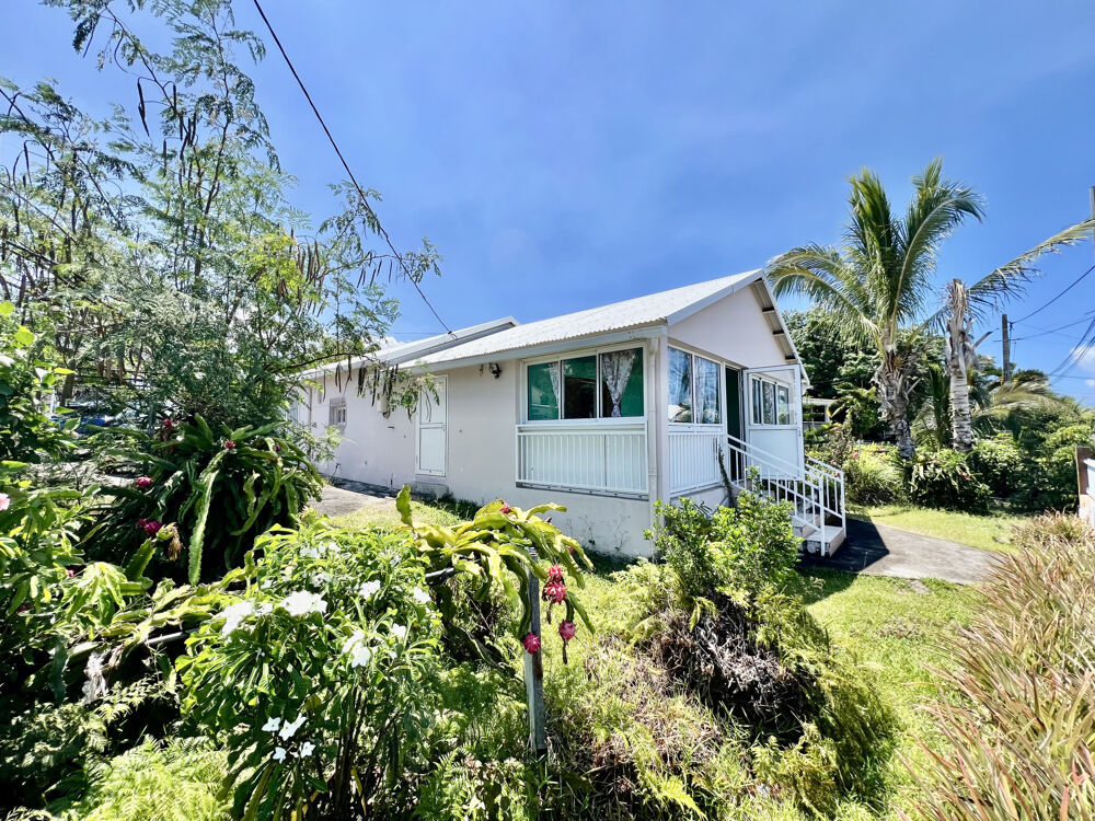 SAINT JOSEPH 97480 - VILLA F3 HABITABLE DE SUITE -VARANGUE + GARAGE - TERRAIN CLOS ET PISCINABLE - FACILE D'AC