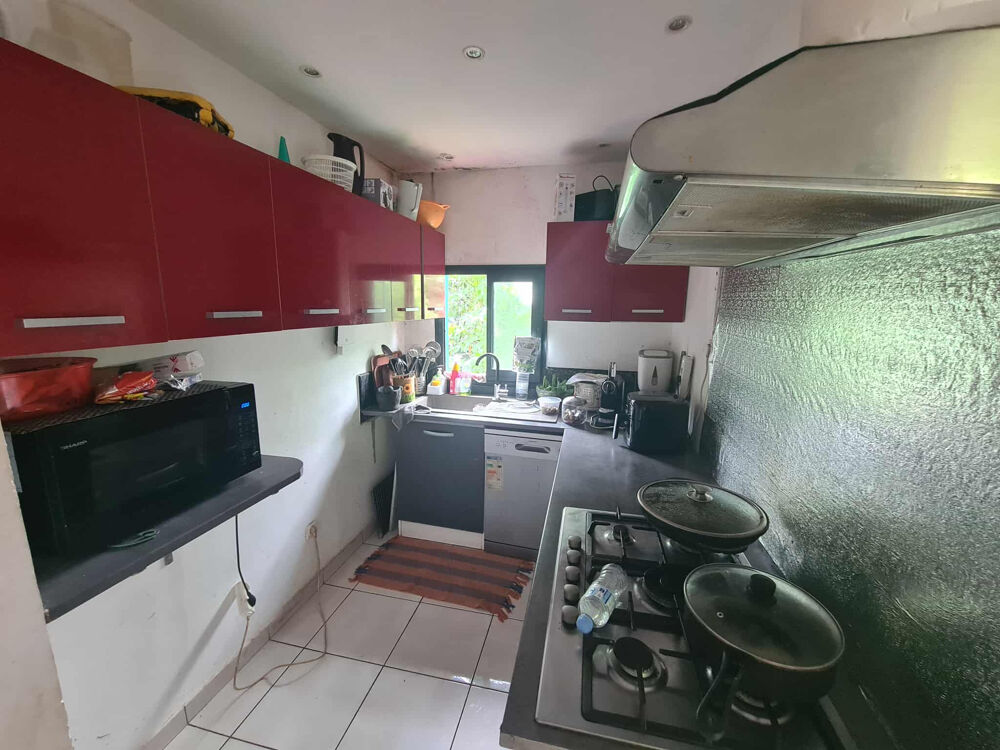 Vente Maison TAMPON 97430 - MAISON T4 - BEAUX VOLUMES - CADRE AGRÉABLE ET VERDOYANT - PROCHE DES COMMODITÉS Le tampon