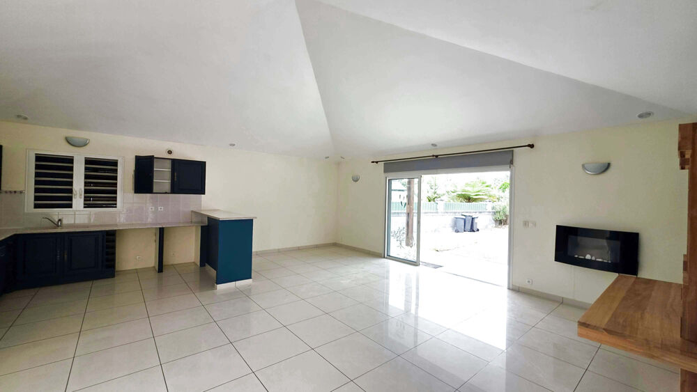 Vente Maison TAMPON 97430 - VILLA F4 - BEAUX ESPACES - TERRAIN VERDOYANT - SECTEUR CALME Le tampon