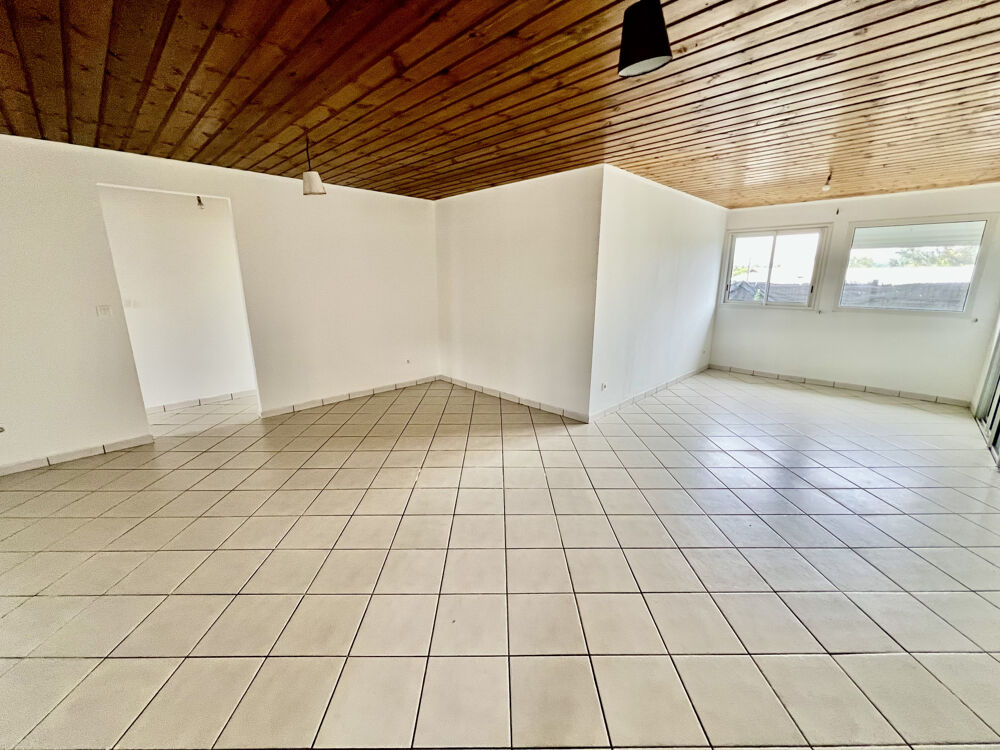Vente Maison TAMPON 97430 - VILLA DE PLAIN PIED - FONCTIONNELLE ET LUMINEUSE - CADRE CHAMPETRE Le tampon
