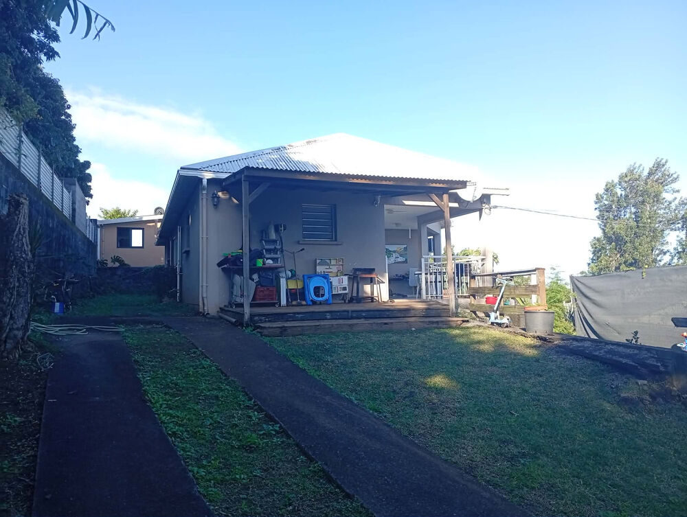 Vente Maison SAINT JOSEPH 97480 - VILLA F4 - LUMINEUSE - AGREABLE À VIVRE - PROCHE DES COMMODITÉS St joseph