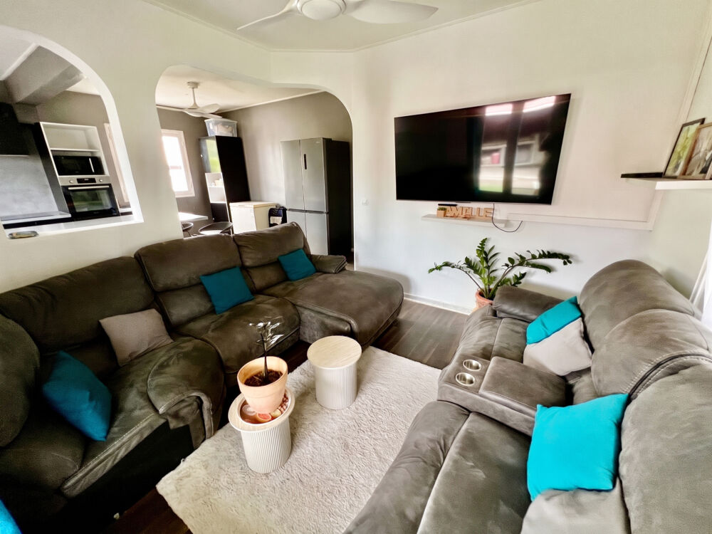 Vente Maison SAINT JOSEPH 97480 - VILLA F6 LUMINEUSE + SOUS SOL AMENAGE - PROCHE COMMODITÉS - TERRAIN VERDOYANT St joseph