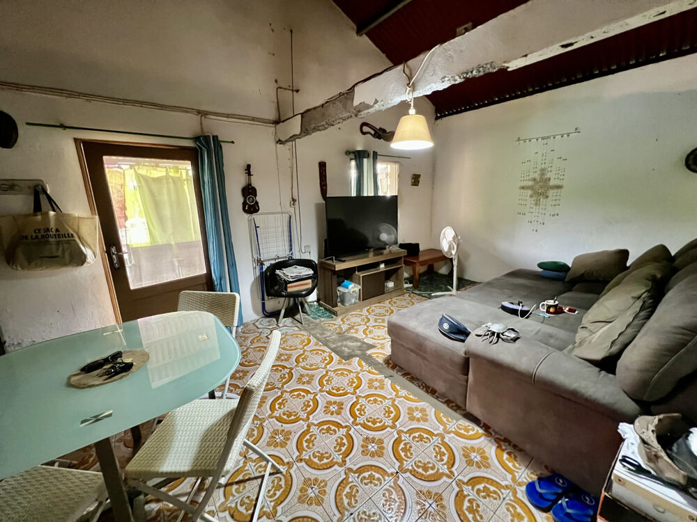 SAINT PIERRE 97410 - MAISON T3 - DE PLAIN-PIED - PRIX ATTRACTIF - PROCHE DES COMMODITÉS
