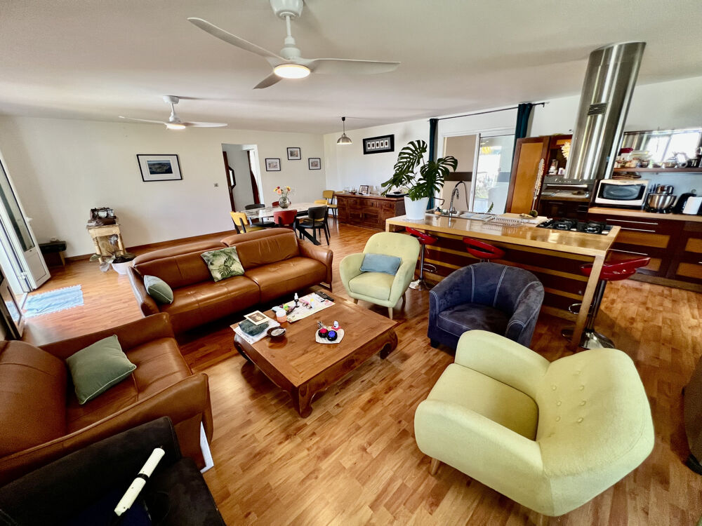 Vente Maison SAINT PIERRE 97410 - VILLA T3 + STUDIO - BEAUX VOLUMES - QUARTIER PRISÉ - PROCHE DES COMMODITÉS St pierre
