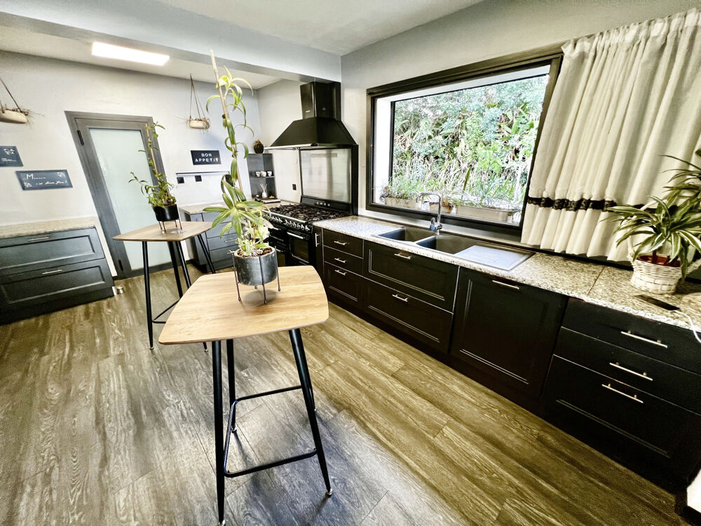 Vente Maison TAMPON 97430 - VILLA F6 AVEC PISCINE - FONCTIONNELLE - VARANGUE - VUE DEGAGEE LITTORAL Le tampon