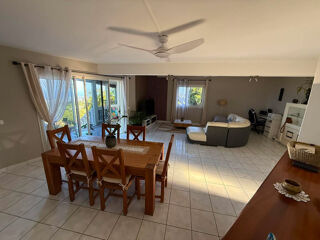 Vente Maison SAINT PIERRE 97410 - VILLA À ÉTAGE - BEAUX VOLUMES - FORT POTENTIEL - BELLE VUE - QUARTIER CALME St pierre