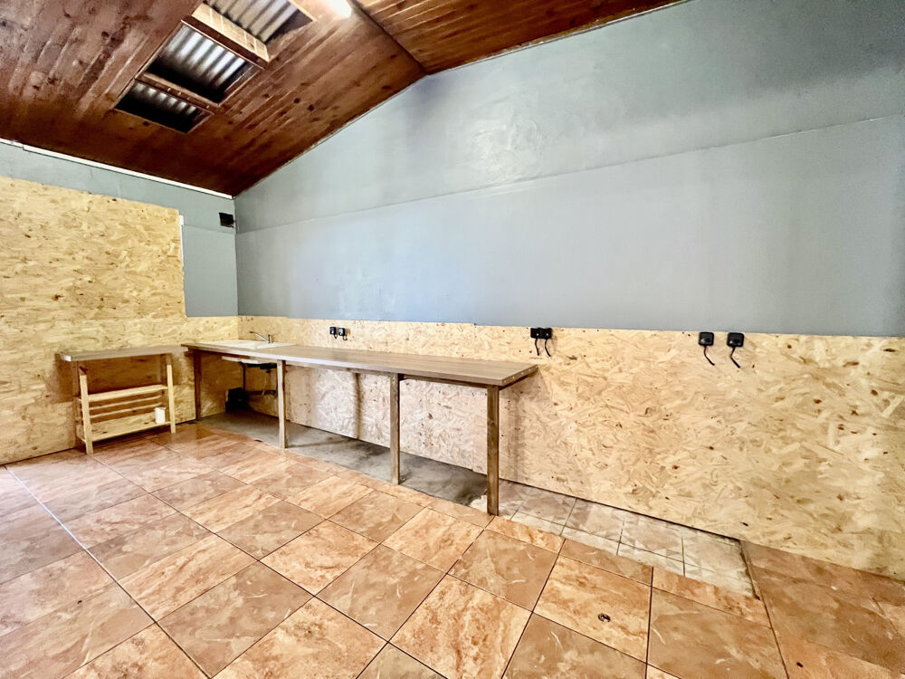 Vente Maison TAMPON 97430 - MAISON AVEC 4 CHAMBRES + 1 BUREAU - VASTE TERRASSE - QUARTIER CALME Le tampon