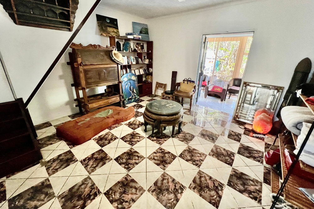 Vente Maison SAINT PIERRE 97410 - VILLA F4 LUMINEUSE + STUDIO BIS - PROCHE DES COMMODITÉS - SECTEUR FACILE D'ACCÈS St pierre