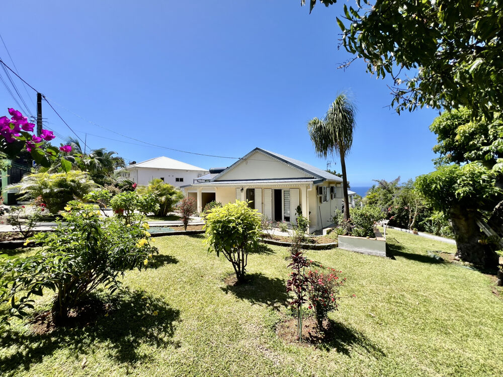 SAINT JOSEPH 97480 - VILLA F4 EN PARFAIT ETAT - VASTE TERRAIN - QUARTIER CALME