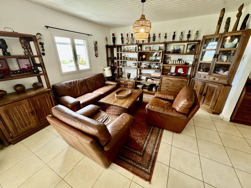 Vente Maison TAMPON 97430 -  VILLA F4 FONCTIONNELLE + VARANGUES - STUDIO AVEC GARAGE - SECTEUR RECHERCHÉ Le tampon