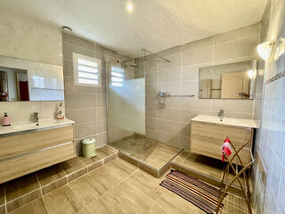  Maison � vendre 4 pi�ces 178 m�