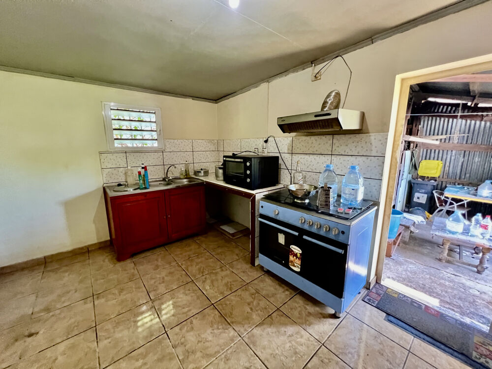 Vente Maison SAINT JOSEPH 97480 - VILLA F3 HABITABLE DE SUITE -VARANGUE + GARAGE - TERRAIN CLOS ET PISCINABLE - FACILE D'AC St joseph