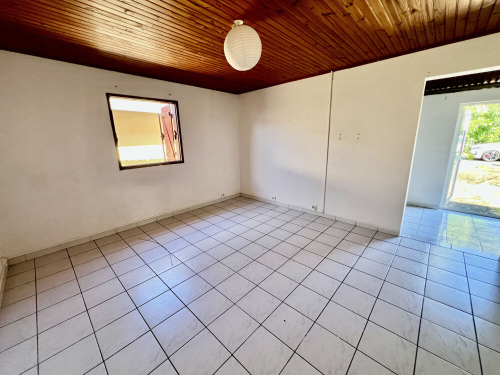 Vente Maison SAINT JOSEPH 97480 - MAISON F3 À RAFRAÎCHIR - TERRAIN PLAT ET PISCINABLE St joseph