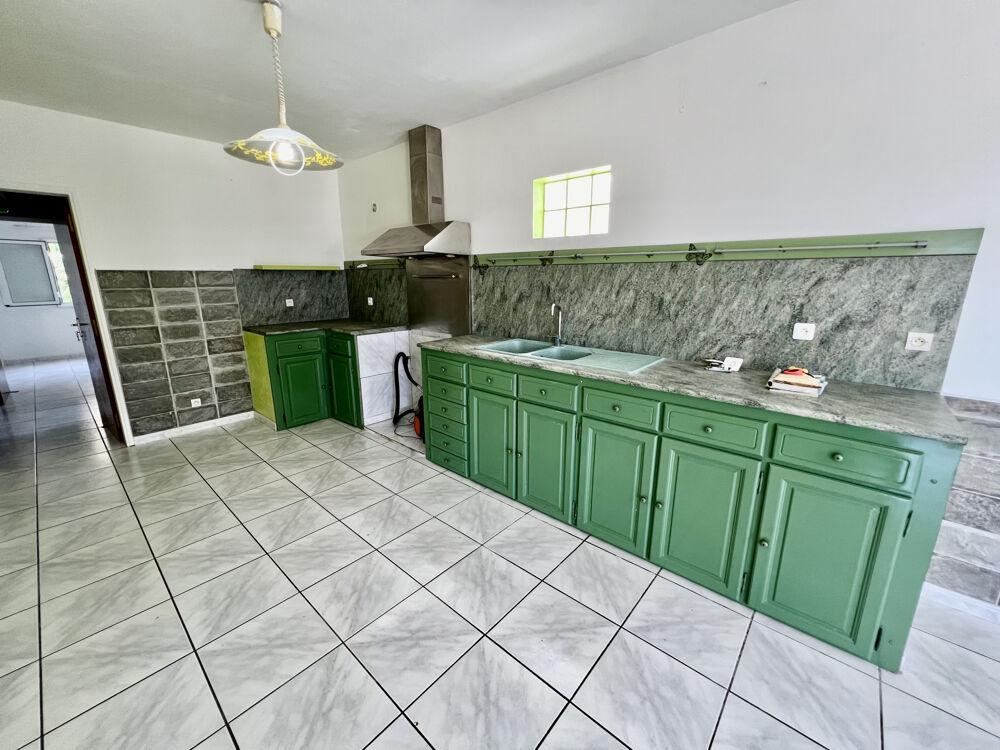 SAINT JOSEPH 97480 - SUPERBE VILLA T4 - BEAUX VOLUMES - CADRE AGRÉABLE - PROCHE COMMODITÉS
