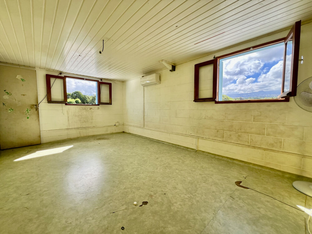 Vente Maison SAINT PIERRE 97410 - VILLA À ÉTAGE -  FORT POTENTIEL - TRAVAUX À PRÉVOIR - VARANGUE FERMÉE St pierre