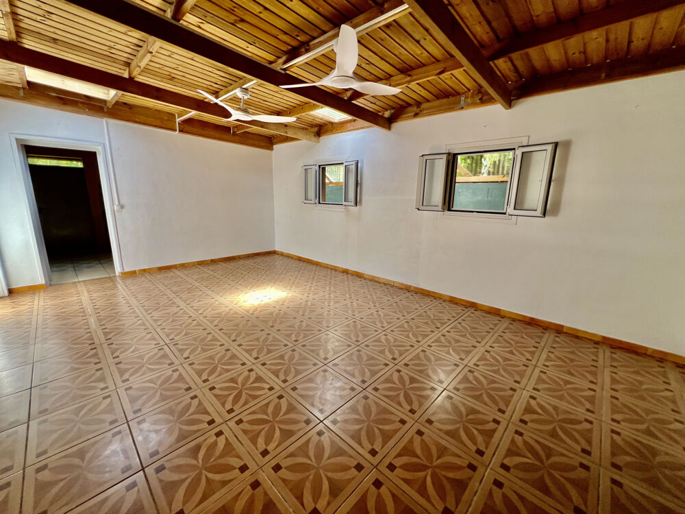 PETITE ILE 97429 - VILLA DE PLAIN PIED - HABITABLE DE SUITE - GARAGE - FACILE D'ACCES