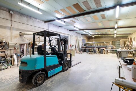   Vente / Local Industriel - 1644 m² 