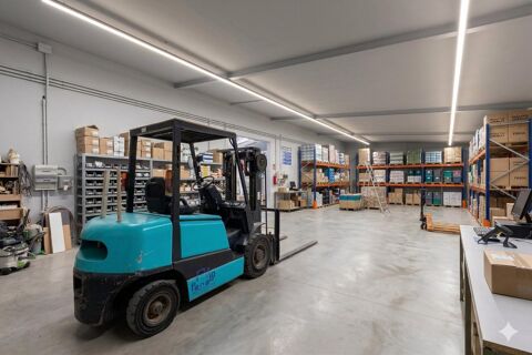   Vente / Local Industriel - 1644 m² 