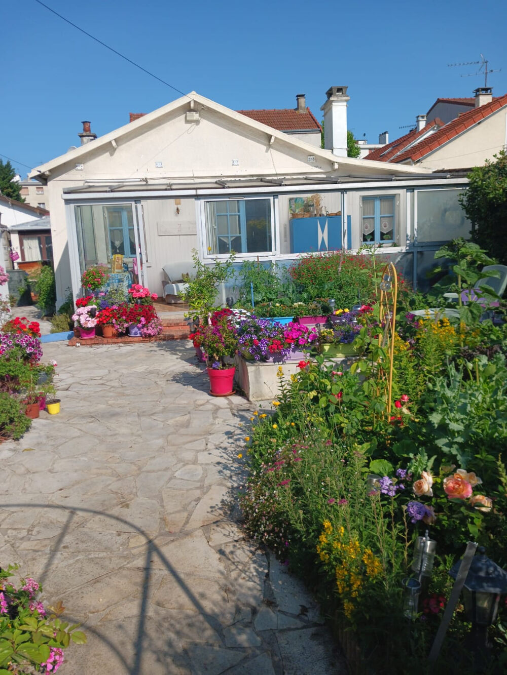 Vente Maison Charmante maison de plain-pied avec dépendance et garage   Quartier Économie Drancy
