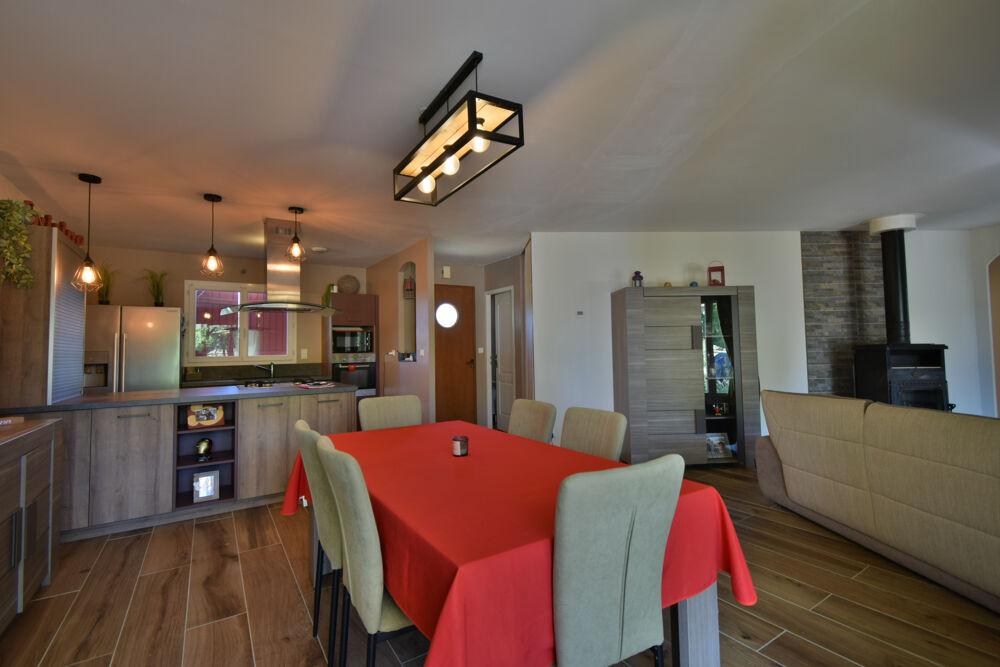 Vente Maison Proche Bergerac maison plain pied 116m2 avec piscine sur terrain de 2300m2 Bergerac