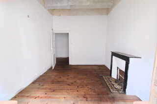  Maison à vendre 15 + pièces 420 m²