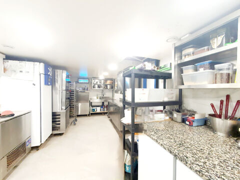 EN EXCLUSIVIT&Eacute;  GRAND FOND DE COMMERCE 250000 06500 Menton