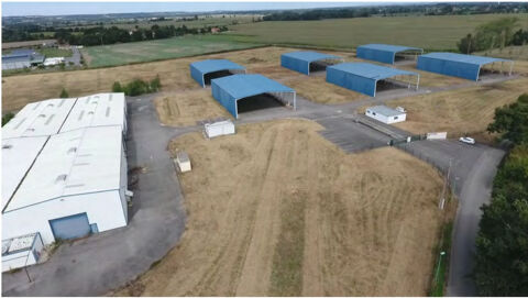 Caz&egrave;res - Ensemble immobilier &agrave; usage industriel et commercial superficie 9637 m2 - terrain d'environ 8 hectar 5930000 31390 Carbonne