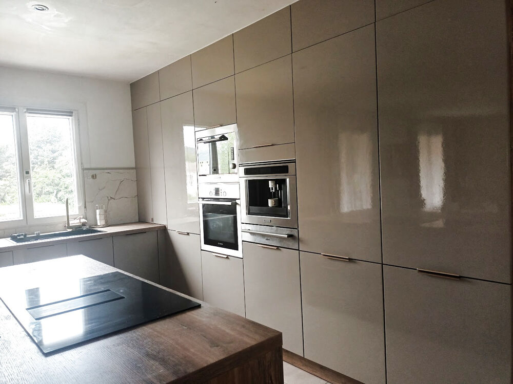 VILLA 4 CHAMBRES GARAGE JARDIN PISCINE