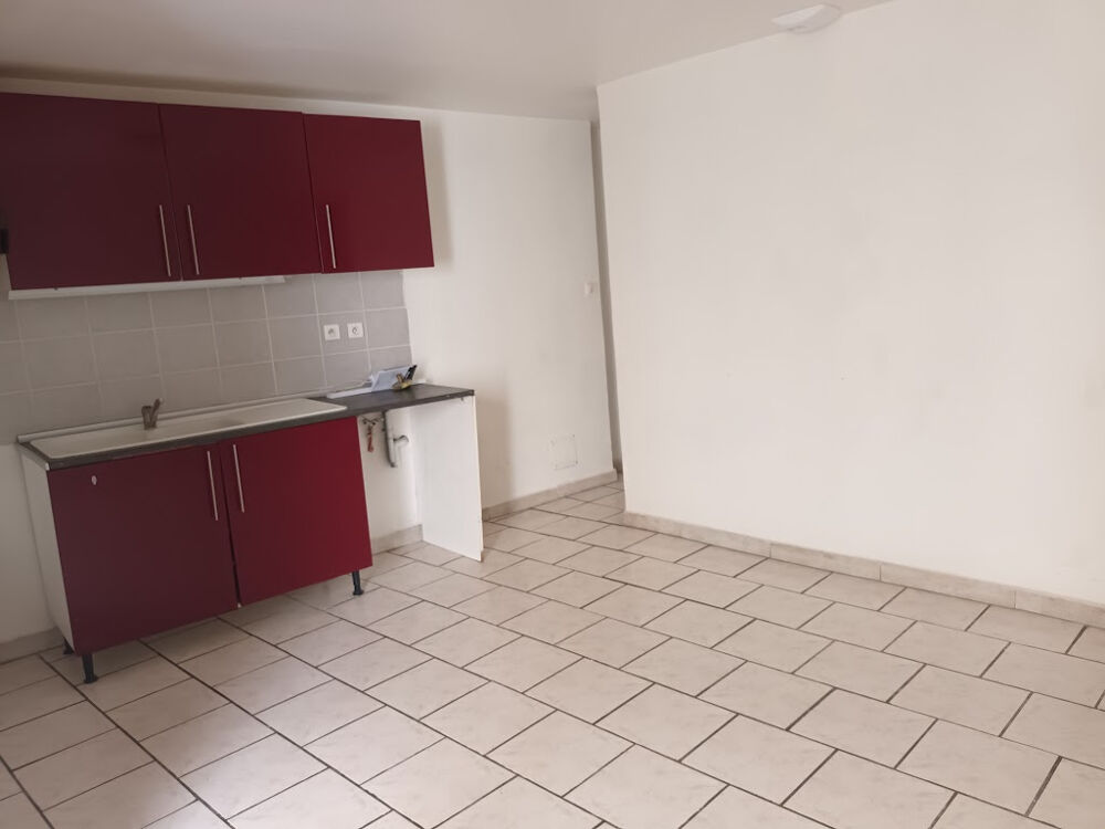 MAISON DEUX CHAMBRES COUR