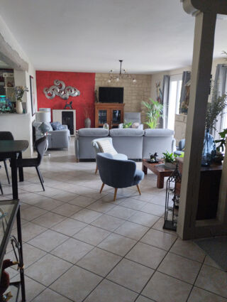  Propriété/château à vendre 7 pièces 215 m²