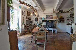  Maison � vendre 9 pi�ces 320 m�