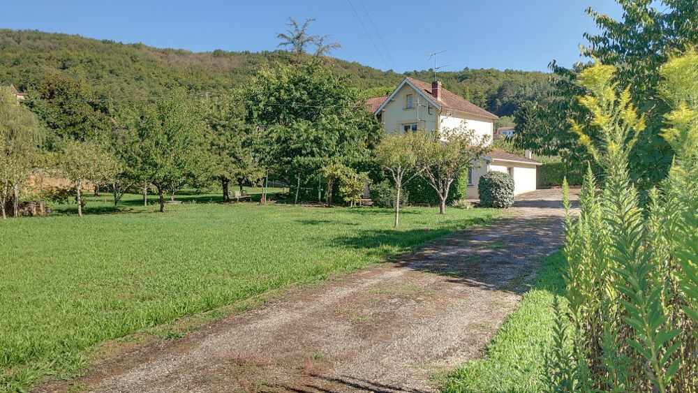 MAISON FAMILALE 6 PIECES 134 M2 SUR JARDIN 3000 M2 46700 DURAVEL