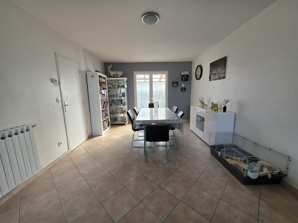 Maison 137 m2 / 6 chambres / terrasse 41 m2 / sous-sol aménagé / garage double / jardin.